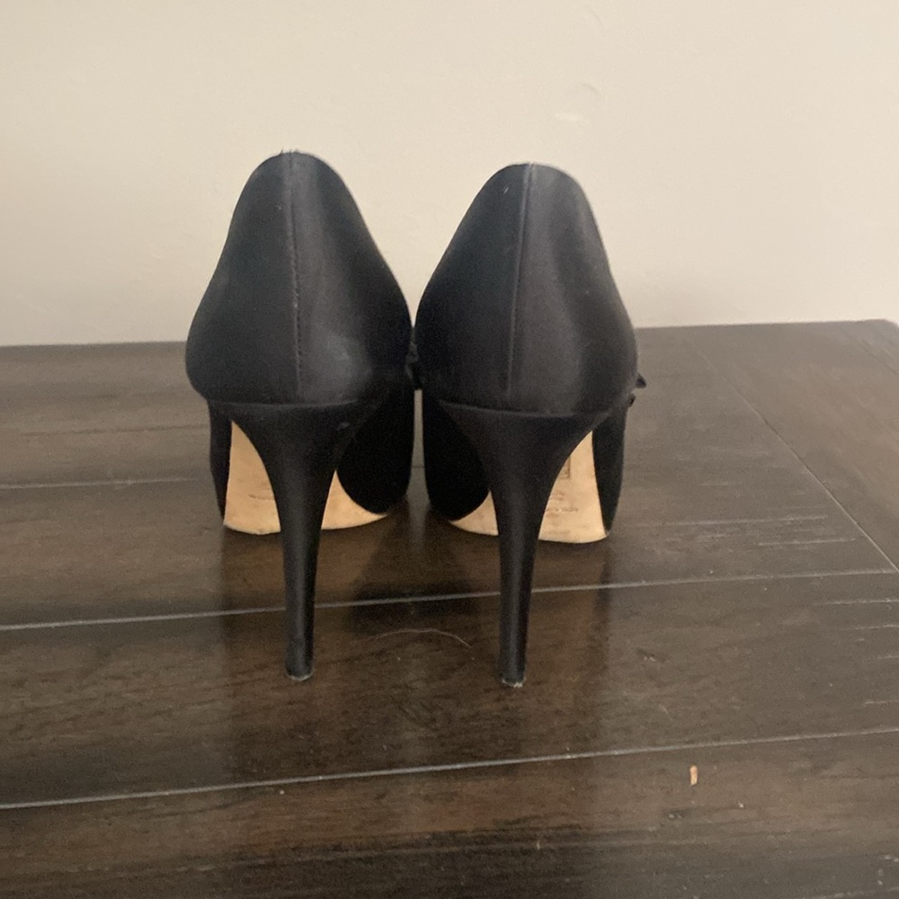 Dolce & Gabbana Black Heels with Elegant Bow - Picture 3 of 12